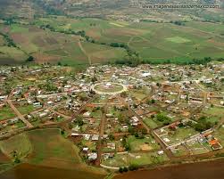 Pola pemukiman melingkar mengelilingi pusat