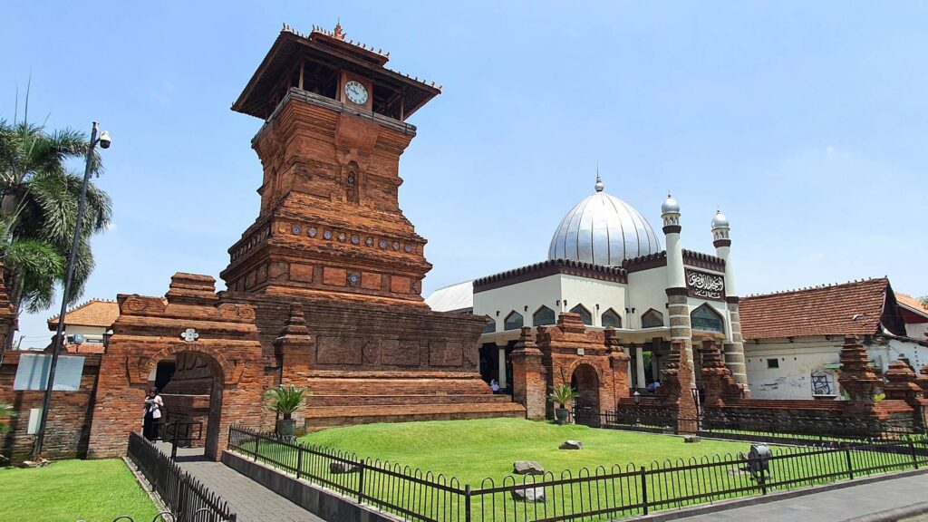 Masjid Menara Kudus, contoh akulturasi Hindu dan Islam